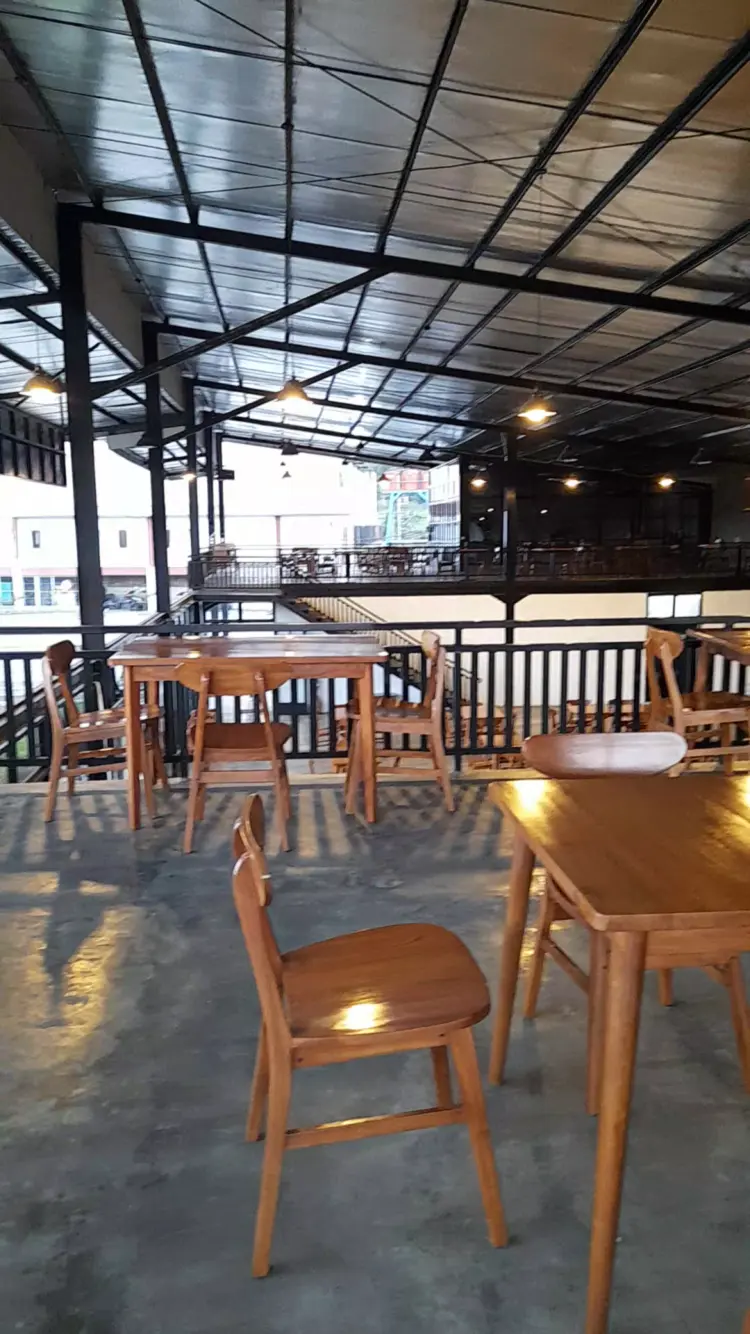 Willem's Resto Cafe & Bar 3