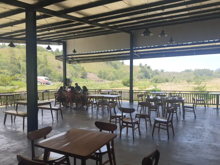 Willem's Resto Cafe & Bar 10