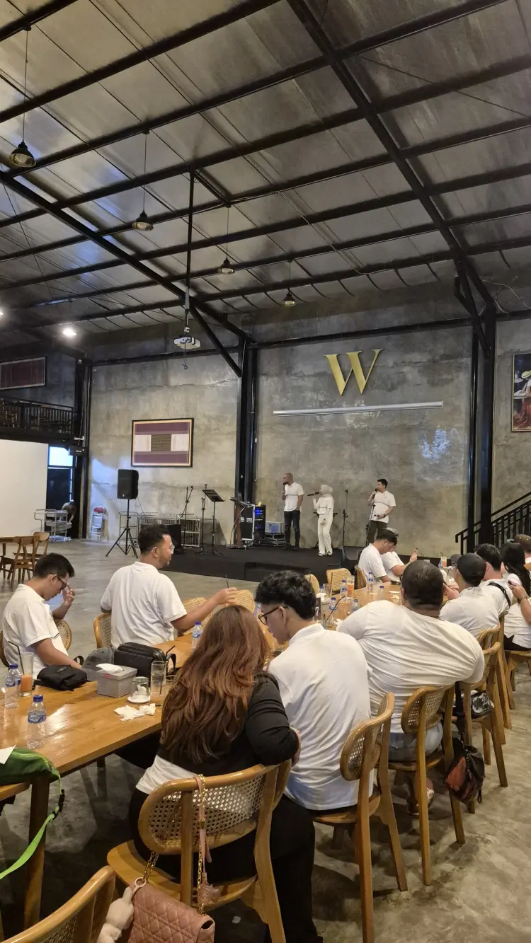 Willem's Resto Cafe & Bar 7