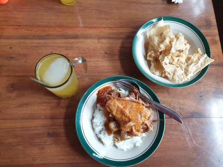 Gudeg dan Pecel Lumintu Jember 2