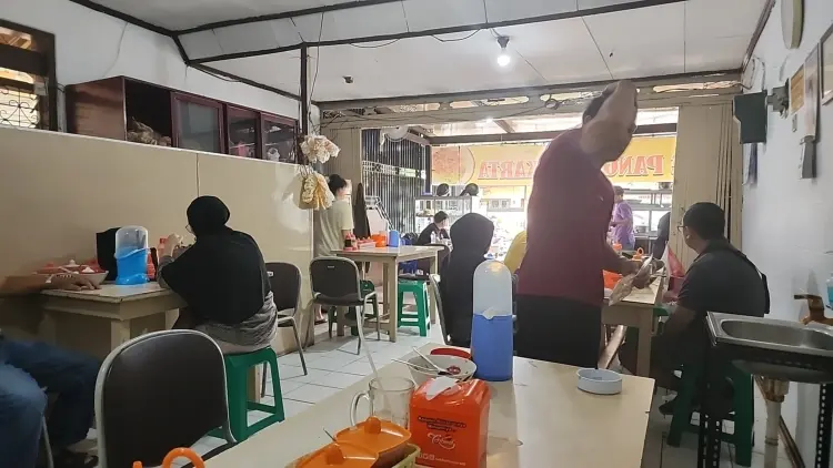 Mie Pangsit Jakarta 9