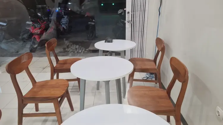 TOMORO COFFEE CIKANDE 2