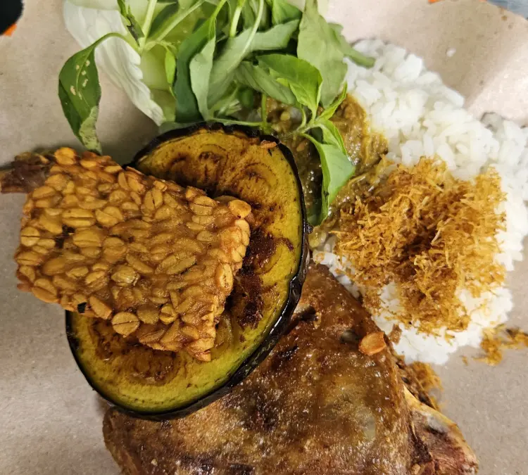 Warung Purnama "mbak Lisa" 1