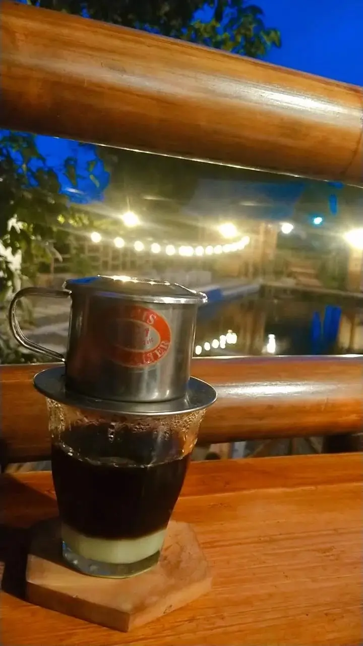 MAPA Coffee & Eatery 10