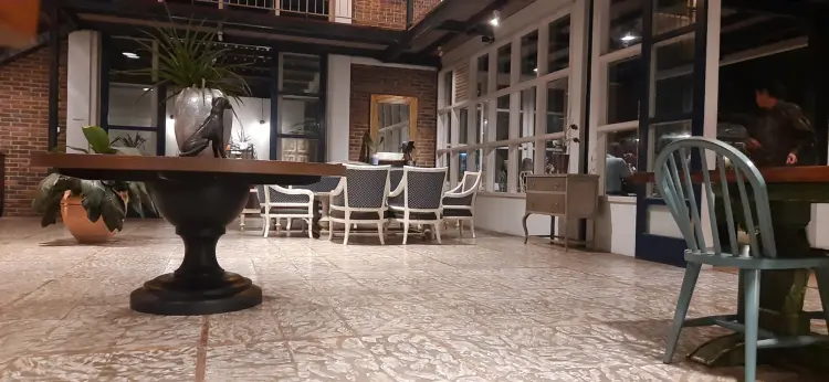 Teak Tree Eatery & Living 5