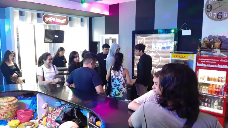 Pepe Bocelli Family Karaoke 10