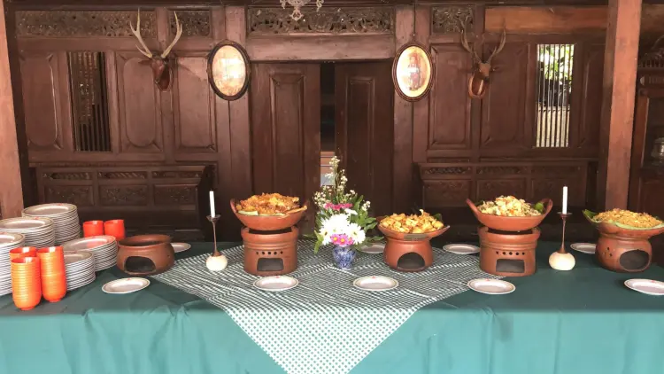 Mbok Berek Garden Resto 1