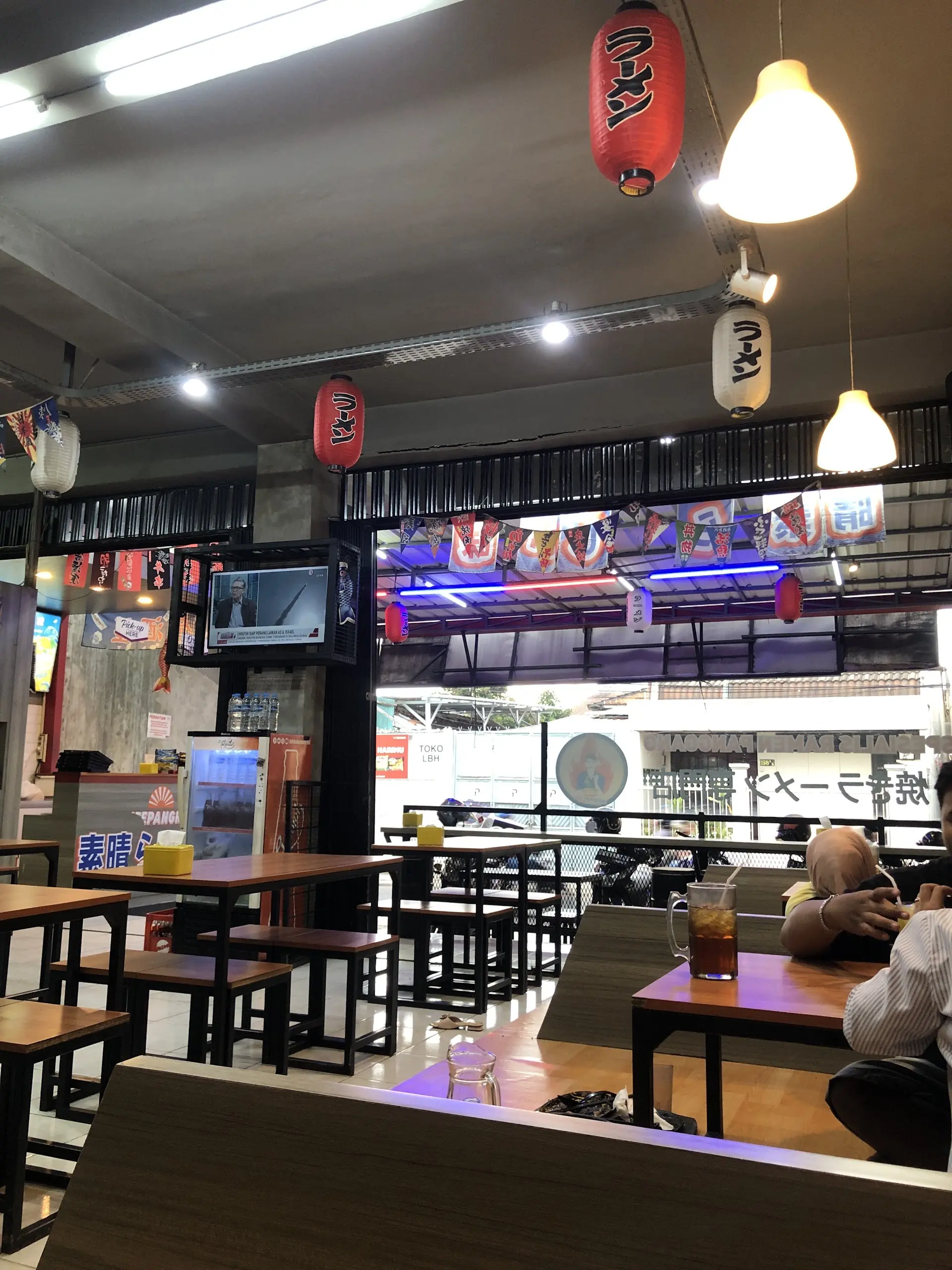 凭什么？芝马墟这家面馆，Google 4.9分，4000+条评论都是刷的？ 4