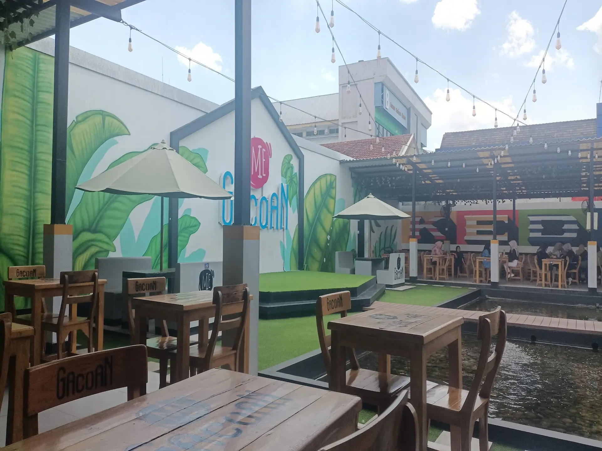 Indonesia's #1 Noodle House? With service this bad? Gacoan, has the fame gone to your head? 5