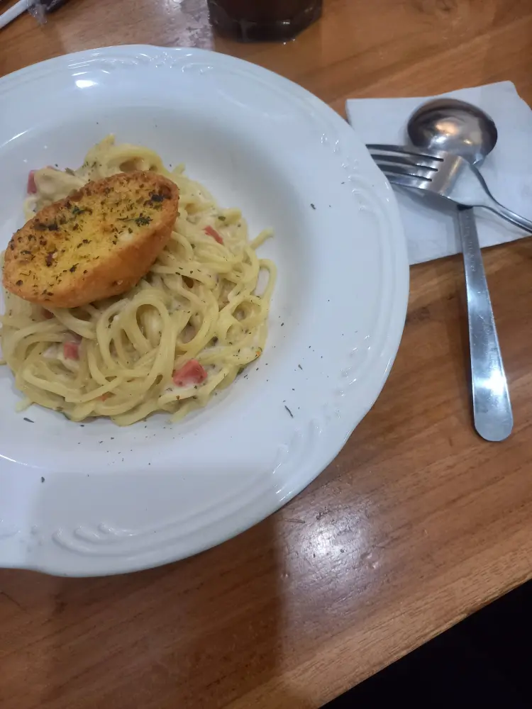 Areela Cafe and Dessert 5