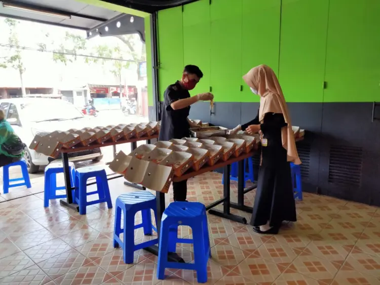 Ayam Penyet Surabaya Kopo 10