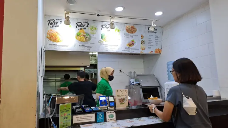 Gerai Es Teler 77 Galeria Bali Mall 7