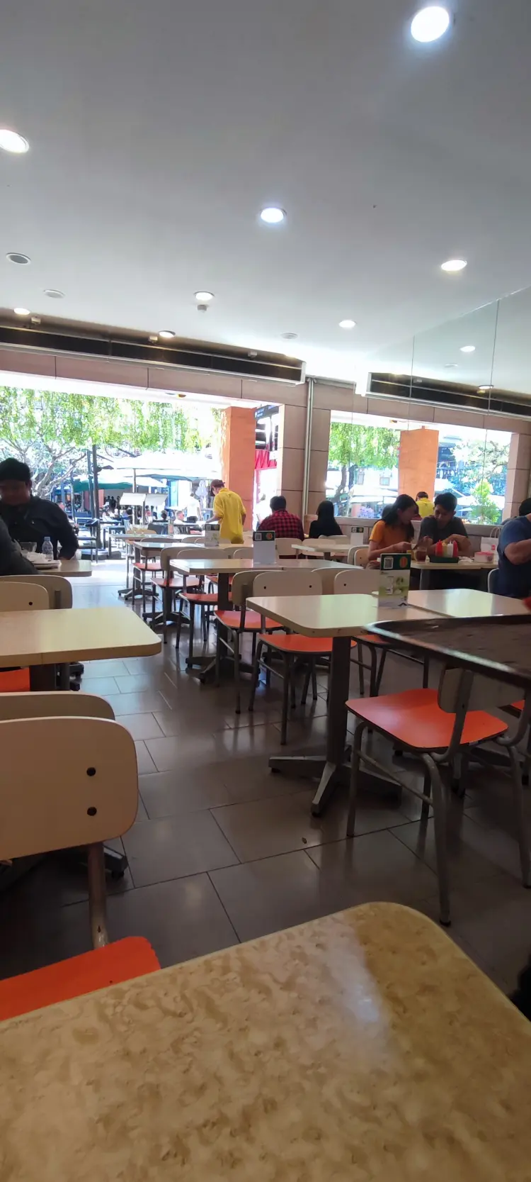 Gerai Es Teler 77 Galeria Bali Mall 4