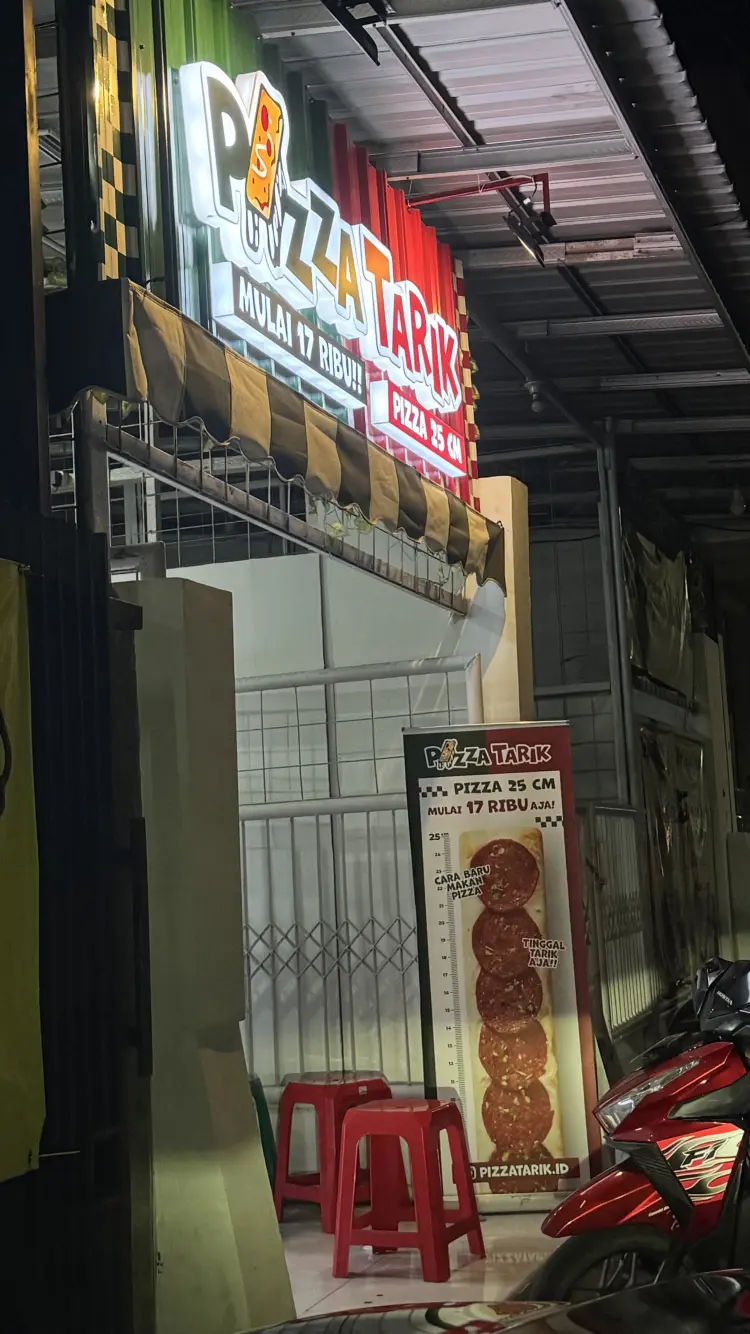 Pizza Tarik - Griya Kebraon Tengah 1