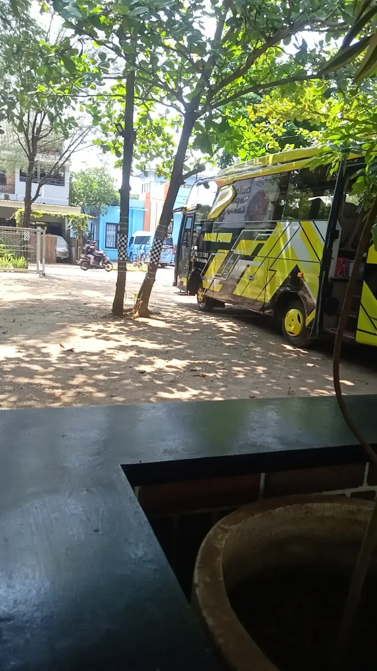 ALOHA Seaside Resto 7