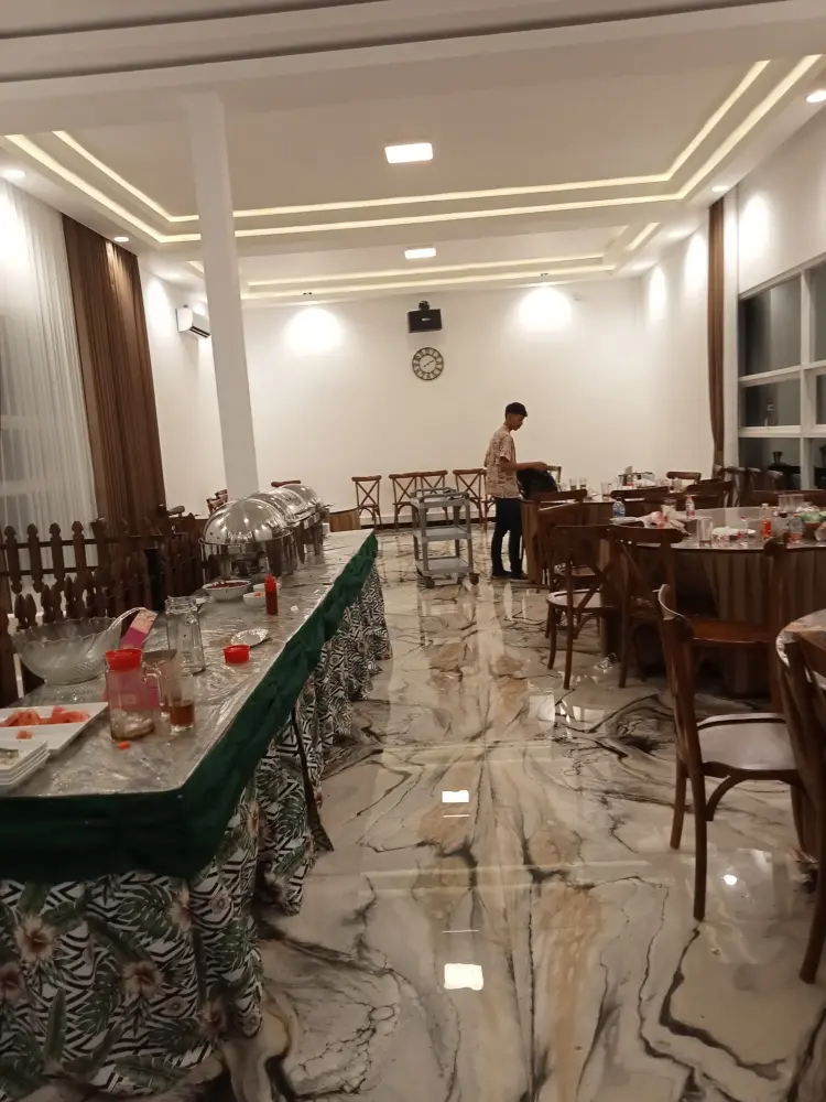 ALOHA Seaside Resto 6