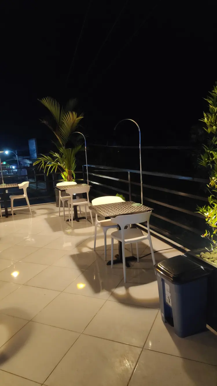 ICON UTAMA CAFE & RESTO (Panglima Xpait) 5