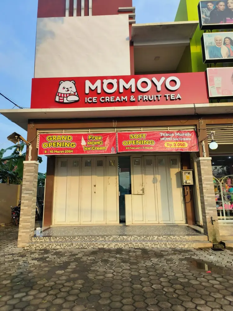 Momoyo Ice Cream & Fruit Tea Medono Pekalongan 1