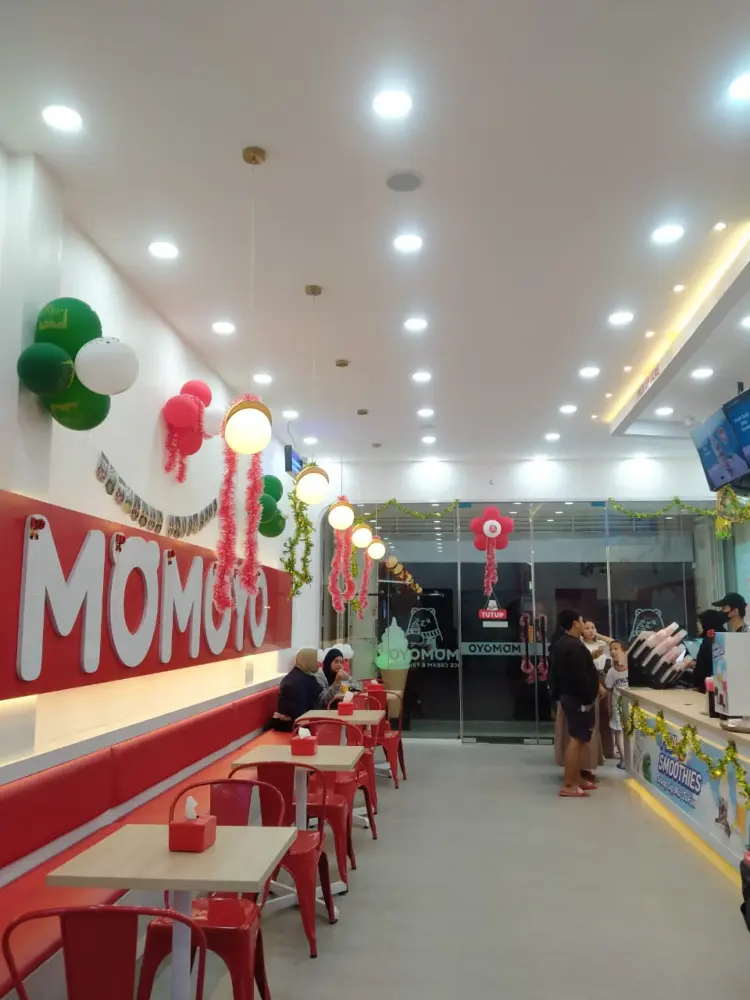 Momoyo Ice Cream & Fruit Tea Medono Pekalongan 4