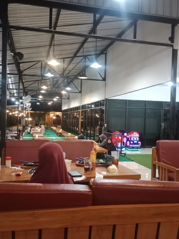 SFA Steak & Resto Jaten 7