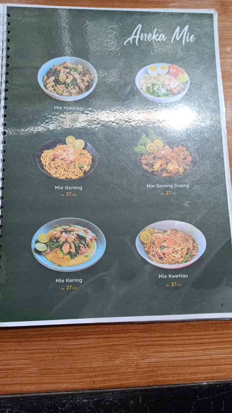 Rumah Makan Daeng (Daeng Food & Coffee Bangkala) 9