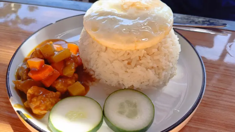 Rumah Makan Daeng (Daeng Food & Coffee Bangkala) 6