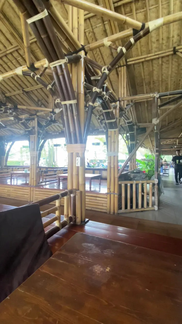 Balekita Resto Cafe & Fishing 10