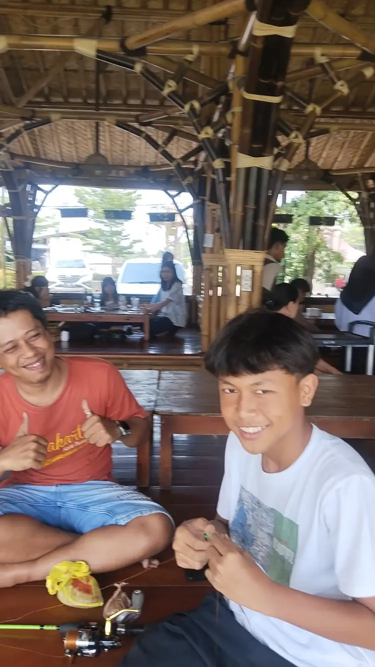 Balekita Resto Cafe & Fishing 6