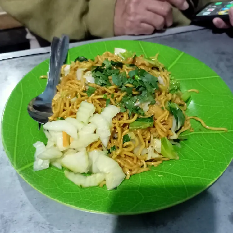 WARUNG MAKAN NASI GORENG RESTU IBU 7