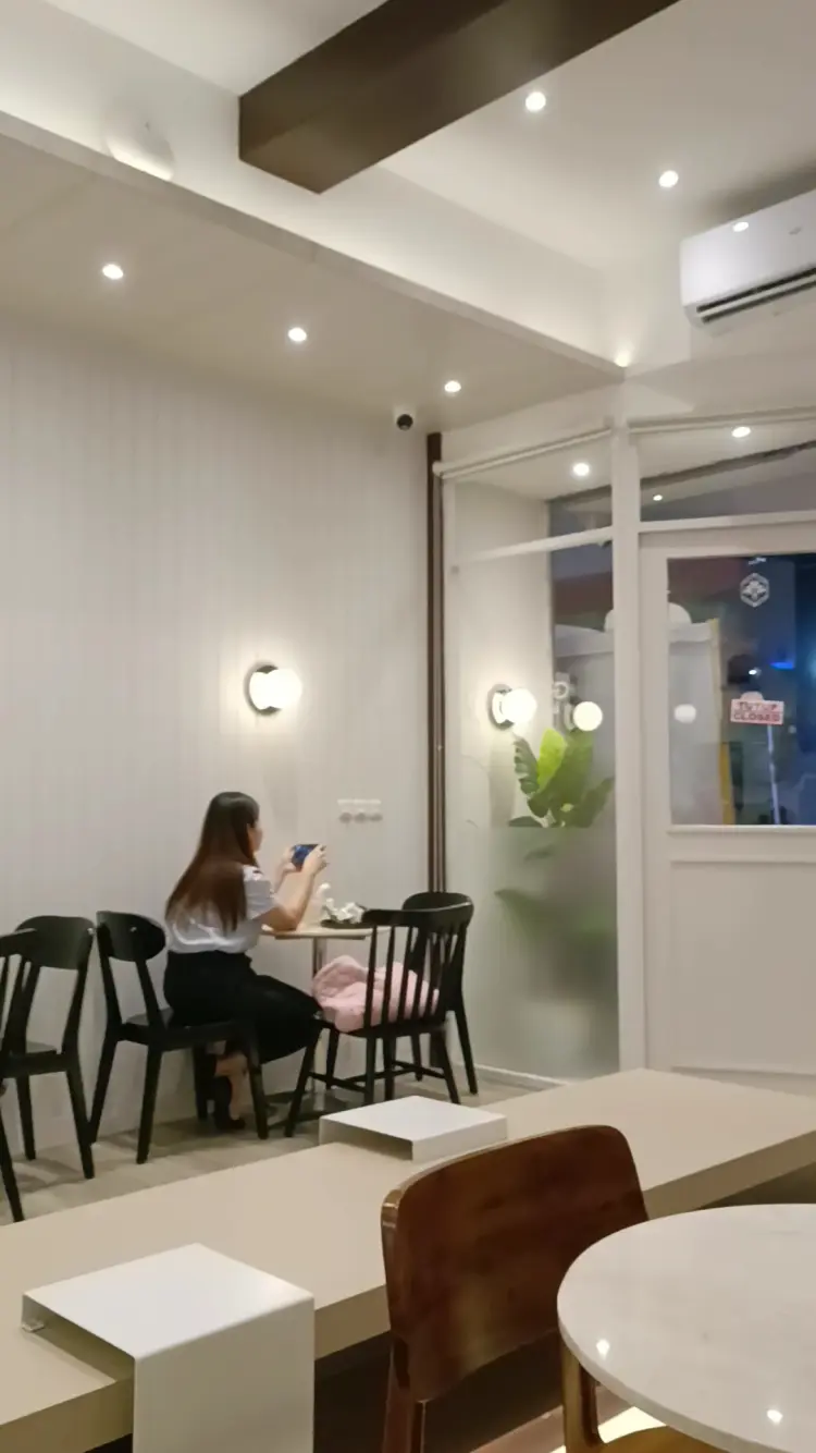 Goede Coffee & Eatery Pakuwon City Mall 10