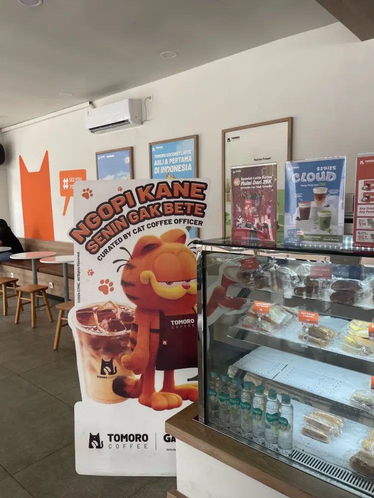 TOMORO COFFEE - SEKARTAJI 2