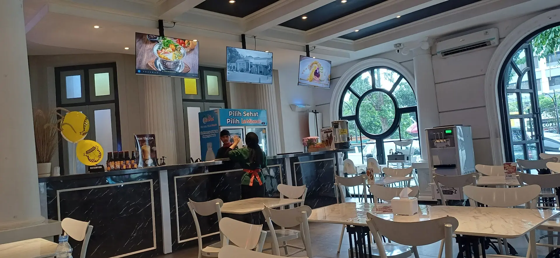 人均100+的Nasi Kapau,凭什么在万隆火成这样? 3