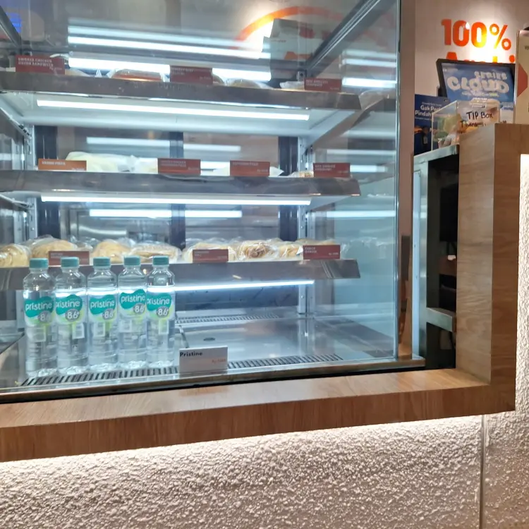 TOMORO COFFEE - IBIS CIKINI 9