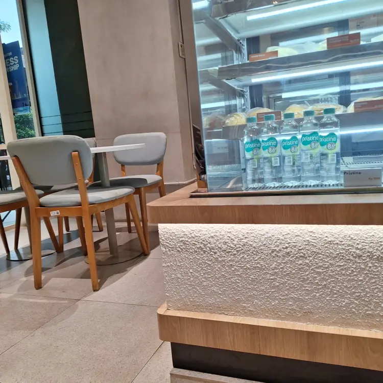 TOMORO COFFEE - IBIS CIKINI 3