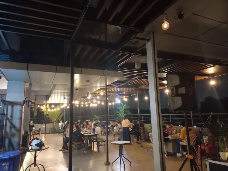 Menatap sky n longue 1