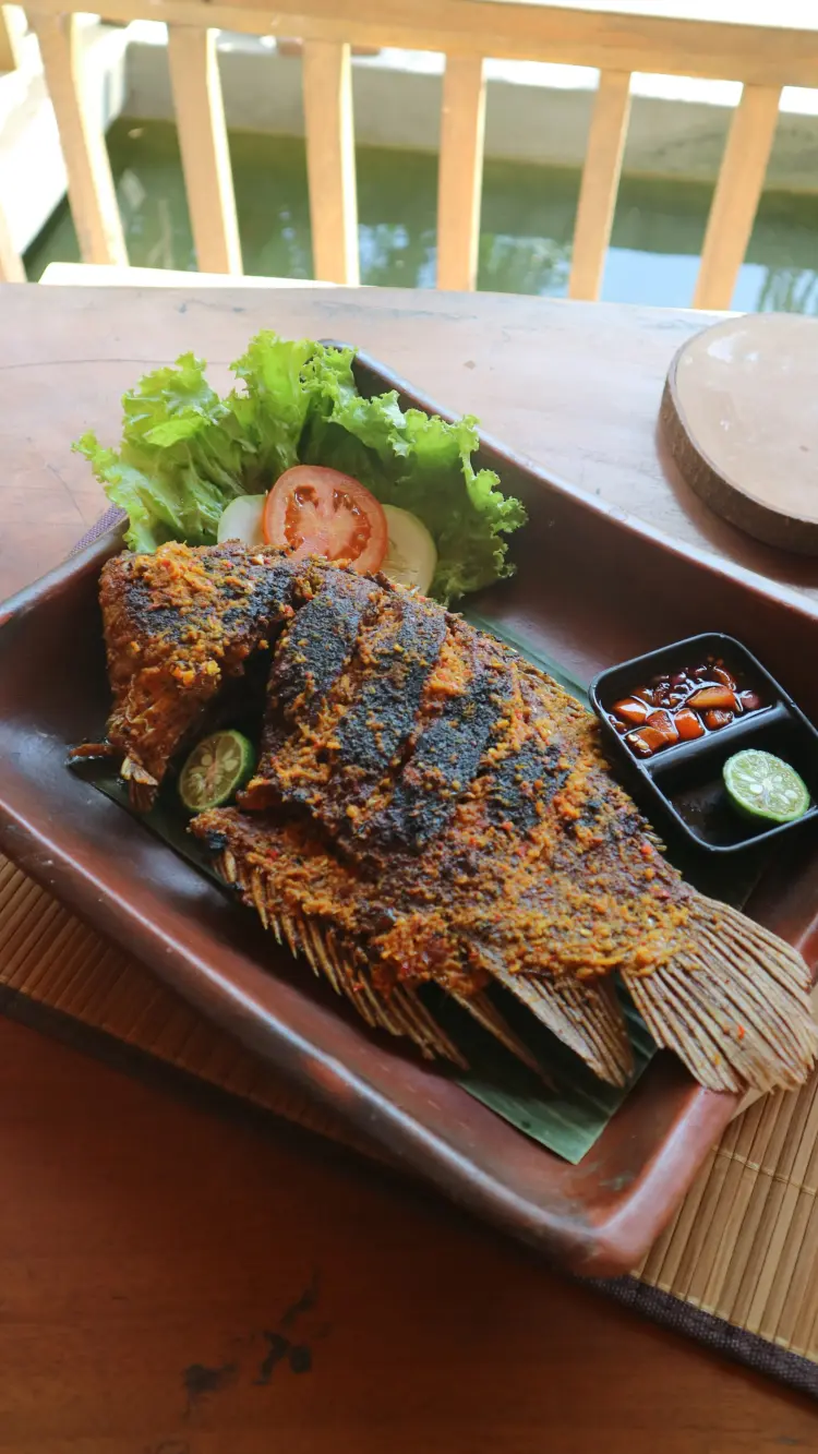 Kembang Desa Resto 1