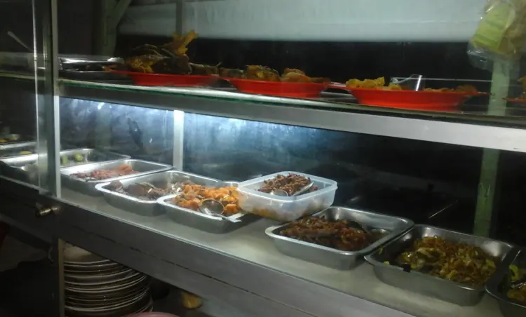 Warung Nasi Campur Kanwa 3