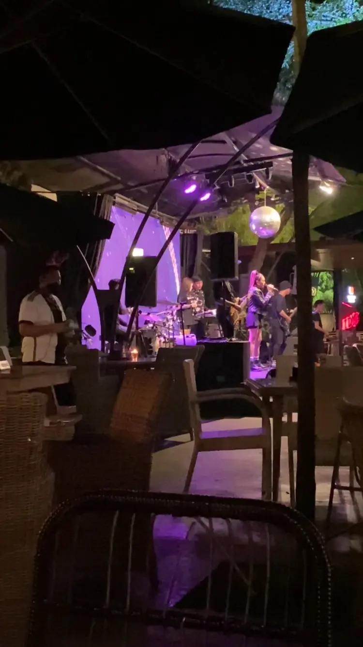 ESKALA Eatery Bar & Coffee 2