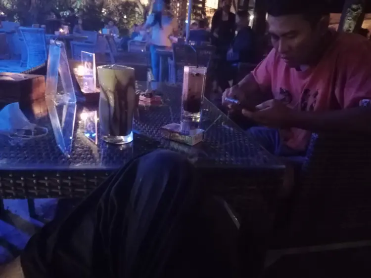 ESKALA Eatery Bar & Coffee 9