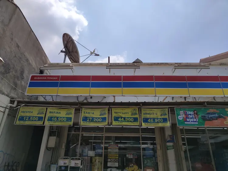 Indomaret Babakan Tengah 1