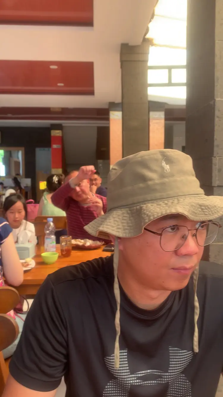 Sate Babi Bawah Pohon 5