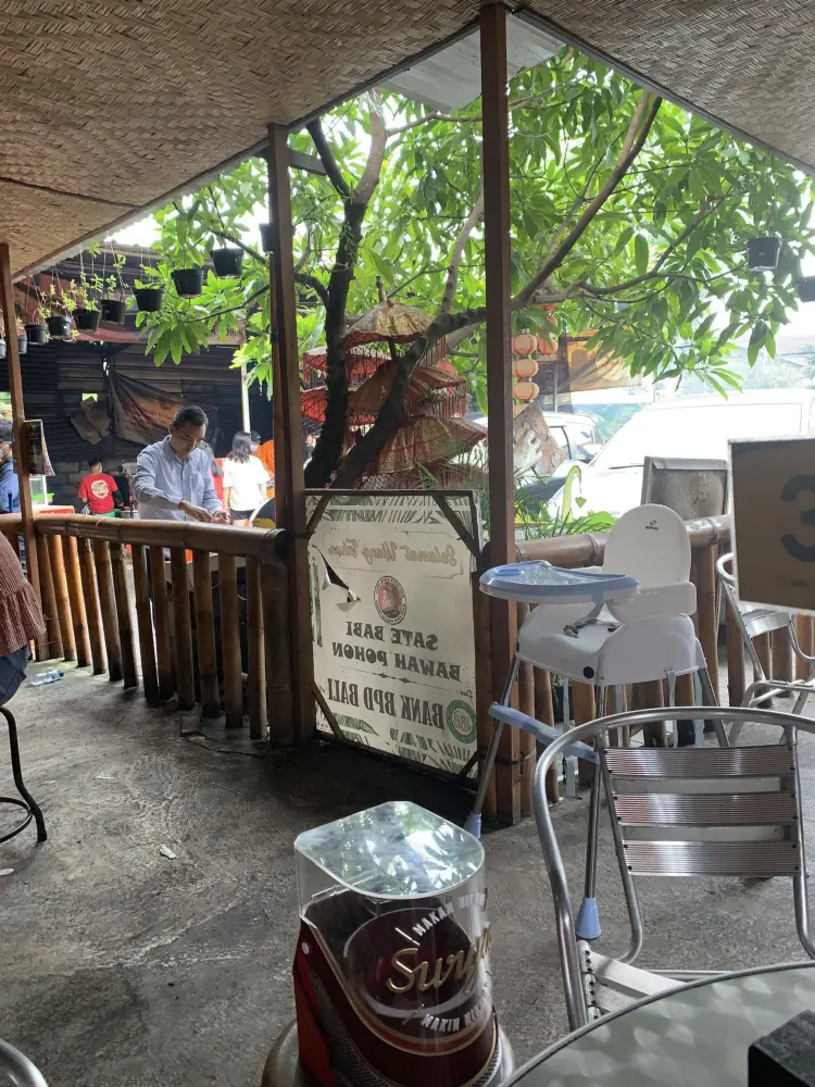 Sate Babi Bawah Pohon 4