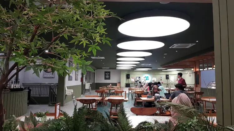 Medja Cerita Coffee & Eatery 7