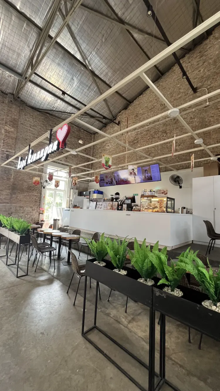 Kopi Kenangan - Rest Area 260B 2