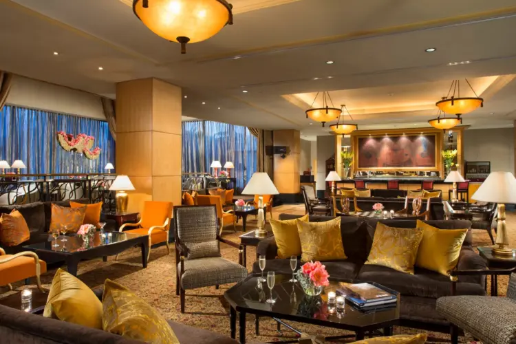 The Cascade Lounge 1