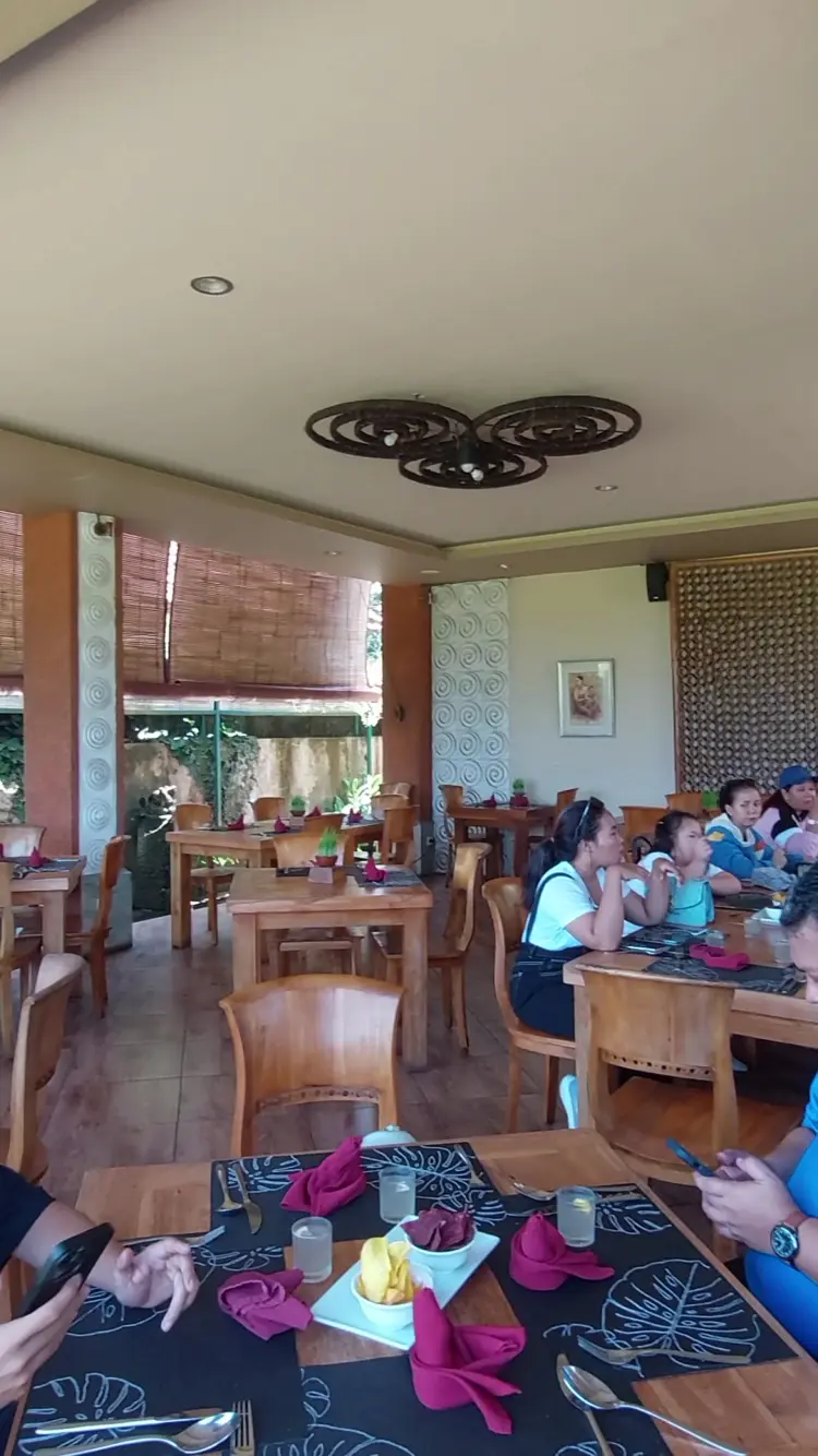 Bebek Tebasari Resto 5