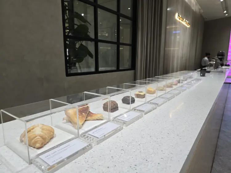 harlan + holden coffee - pacific place 3