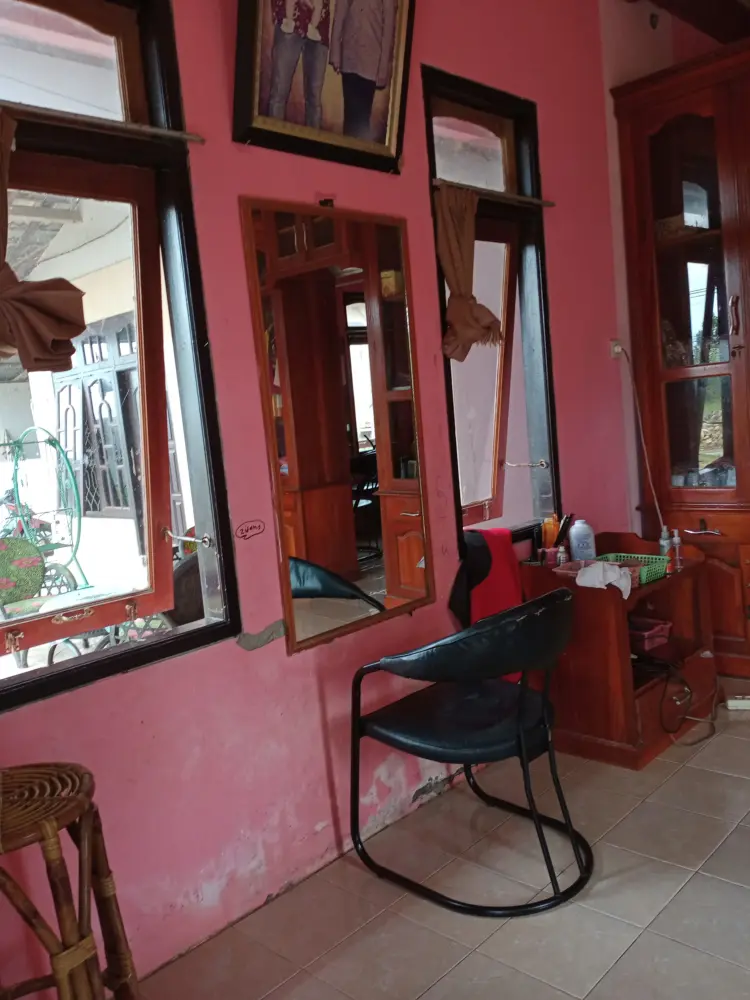Liya Salon 1
