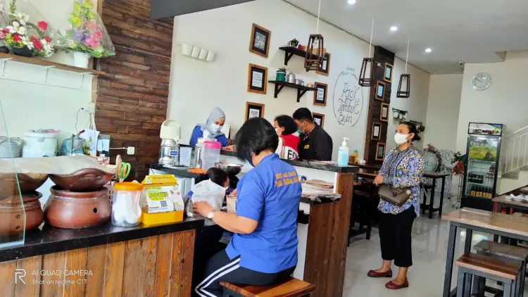 Depot Nasi Campur Pojok Tambak Bayan 2