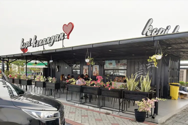 Kopi Kenangan - Rest Area KM 66 B (Container) Drive Thru 1